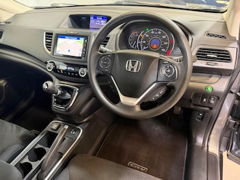 Used Honda CR-V 2018 for sale - 79075885: Photo
