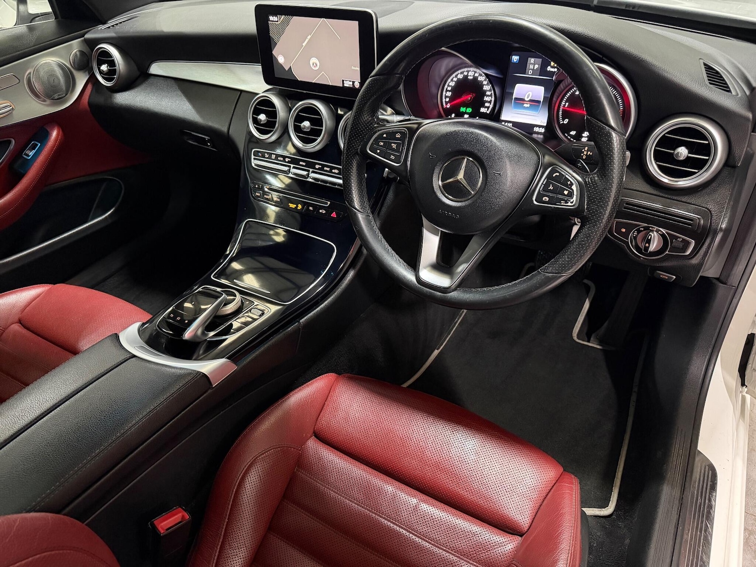 Used Mercedes-Benz C Class 2016 for sale - 77066770: Photo 4