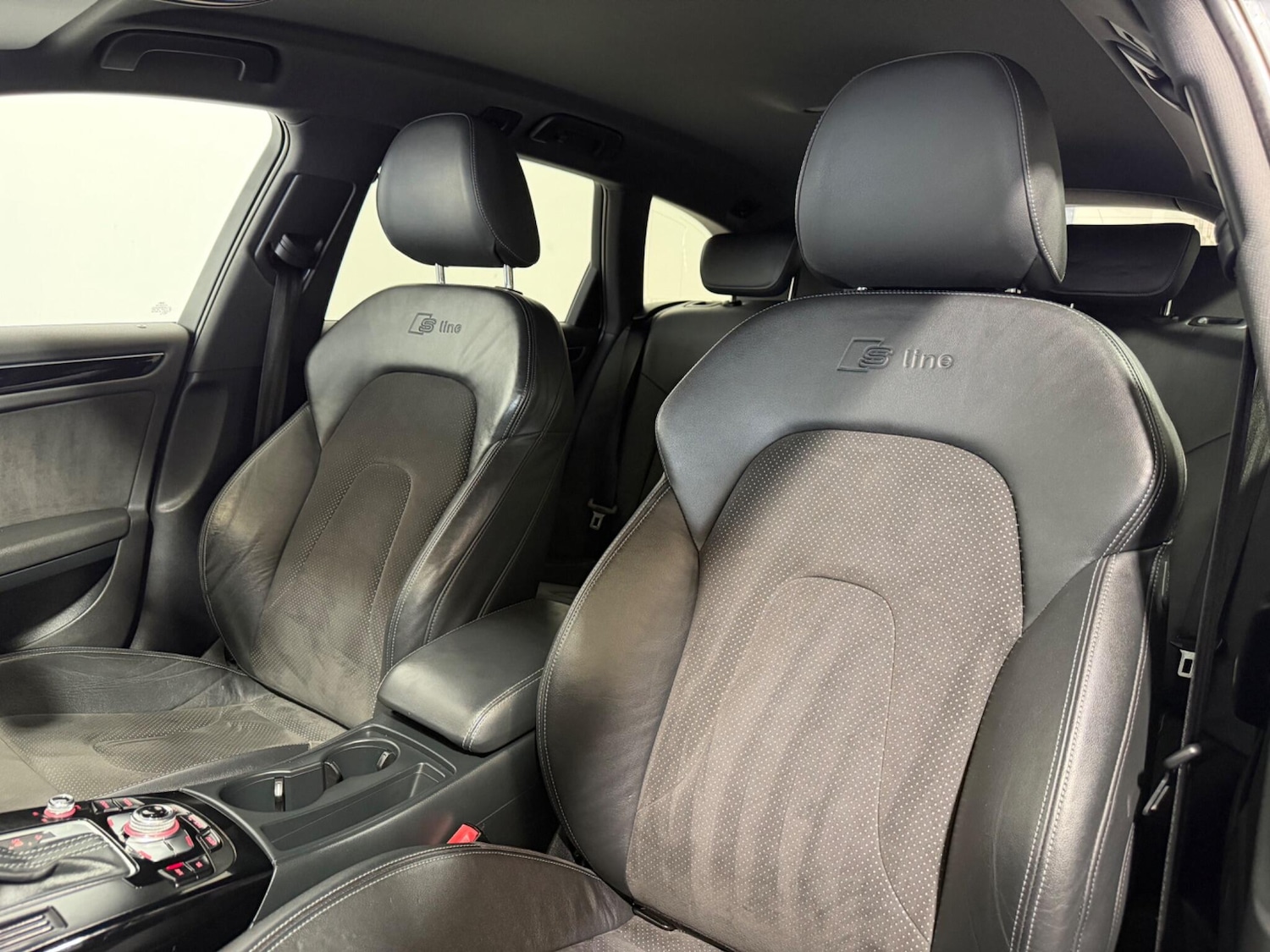 Used Audi A4 2013 for sale - 77970259: Photo 16