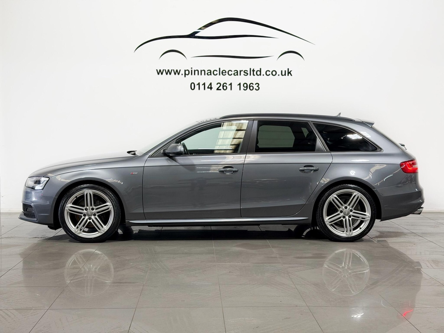 Used Audi A4 2013 for sale - 77970259: Photo 4