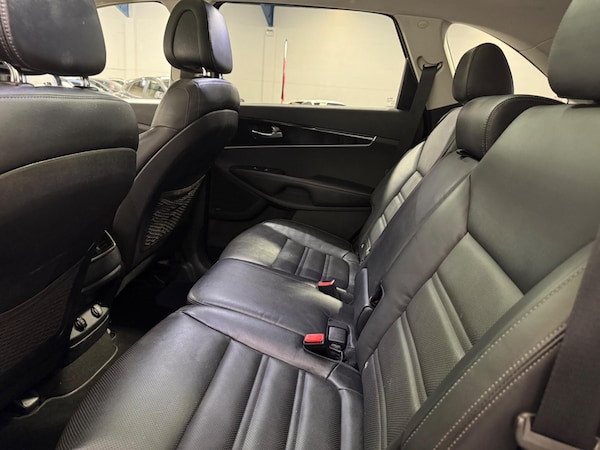 Used Kia Sorento 2015 for sale - 76284033: Photo 21