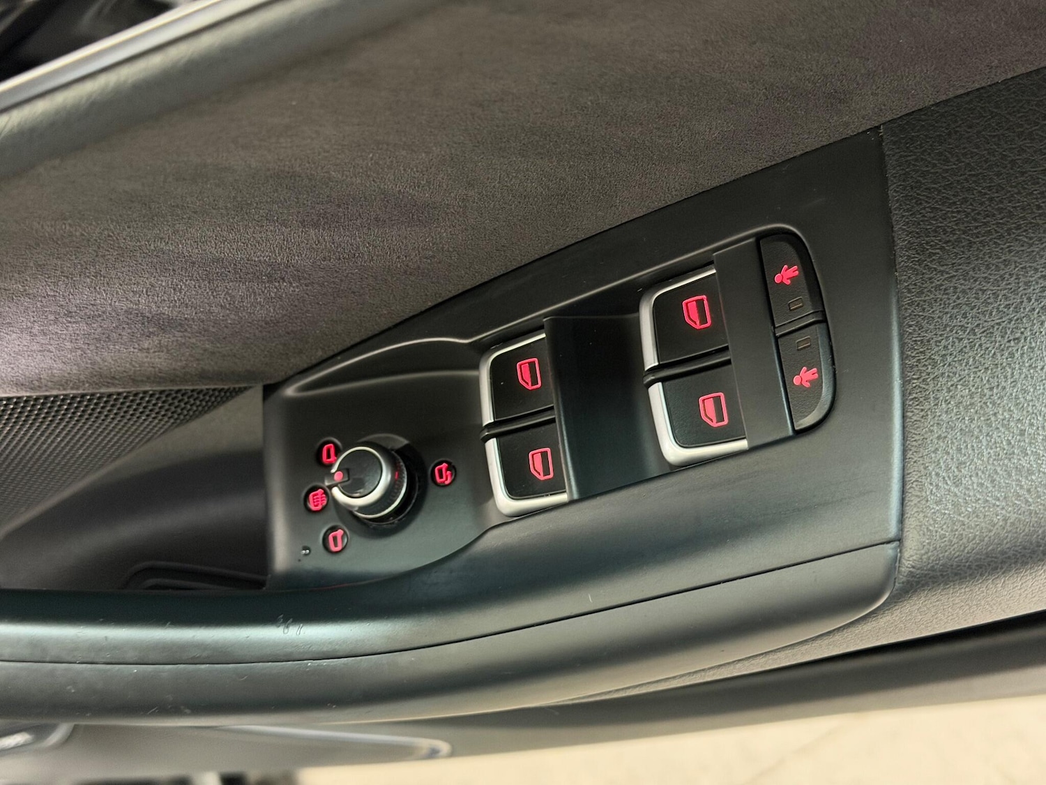 Used Audi Q3 2018 for sale - 77040366: Photo 34