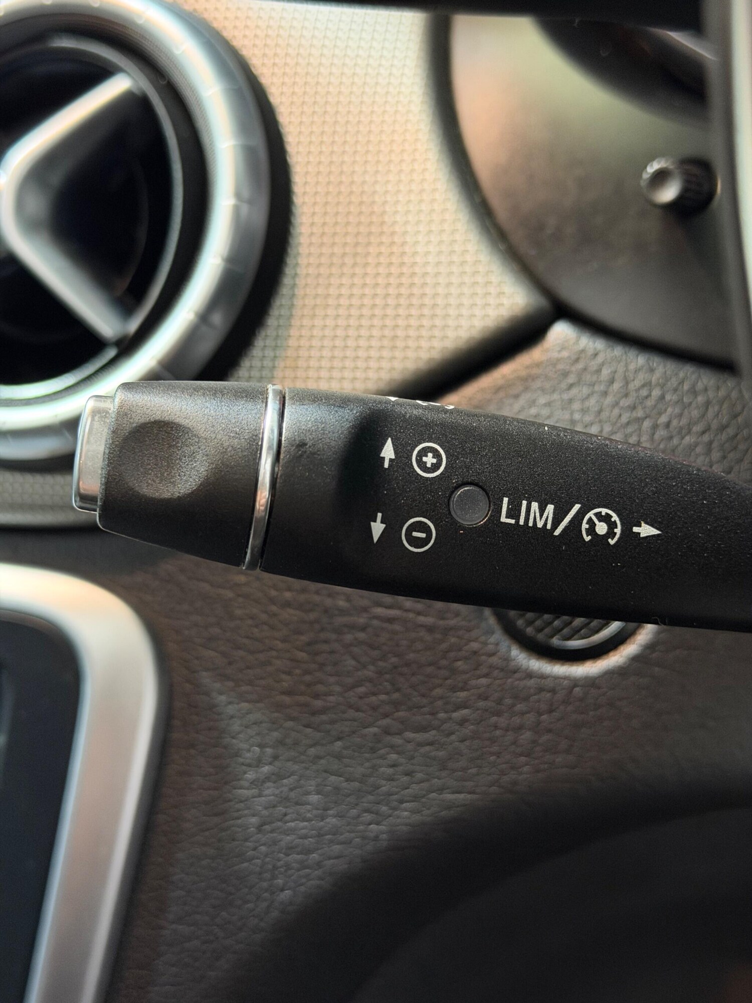 Used Mercedes-Benz CLA 2017 for sale - 77908878: Photo 18