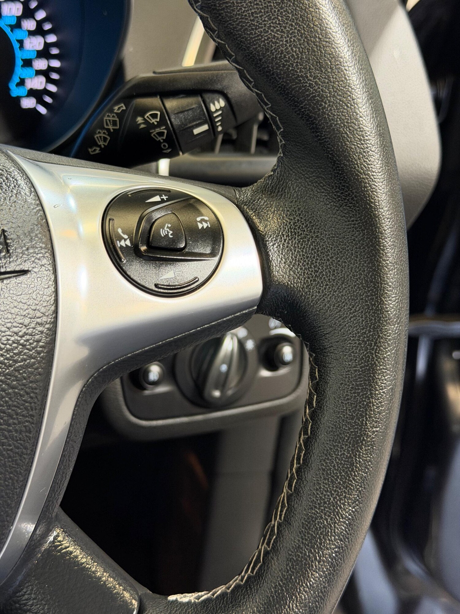 Used Ford Kuga 2015 for sale - 78170715: Photo 29