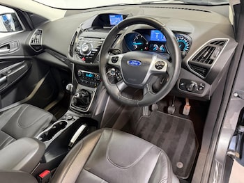 Used Ford Kuga 2015 for sale - 78170715: Photo