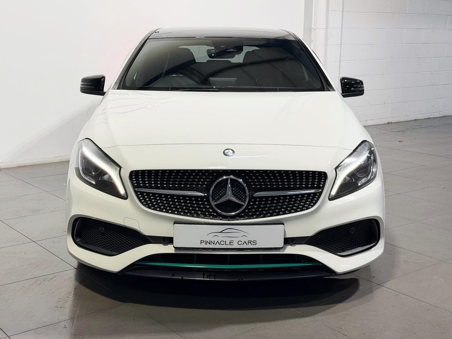 Used Mercedes-Benz A-Class 2016 for sale - 76865521: Photo 2