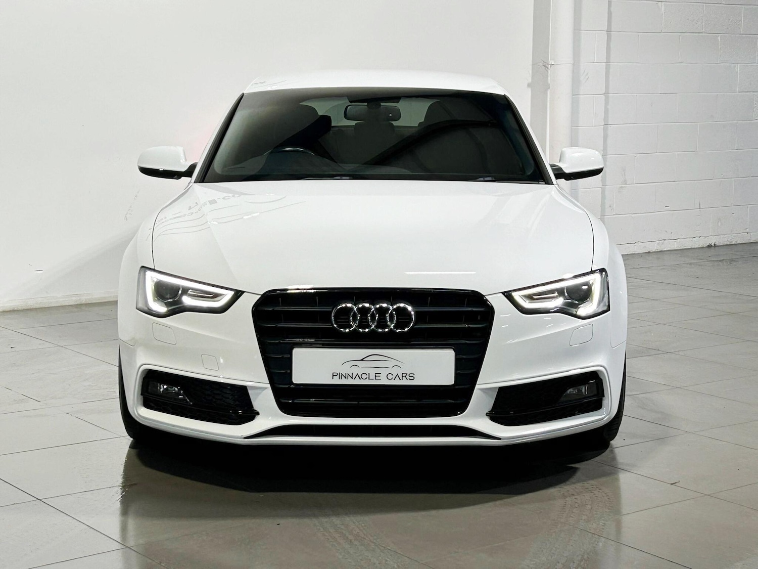 Used Audi A5 2014 for sale - 76823931: Photo 2