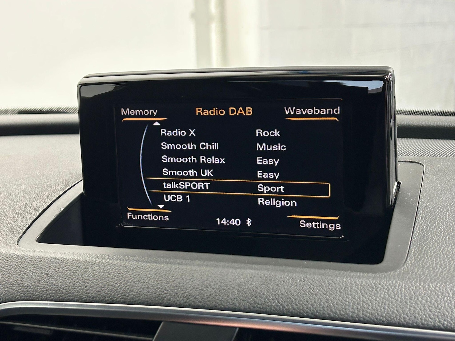 Used Audi Q3 2014 for sale - 77242767: Photo 23