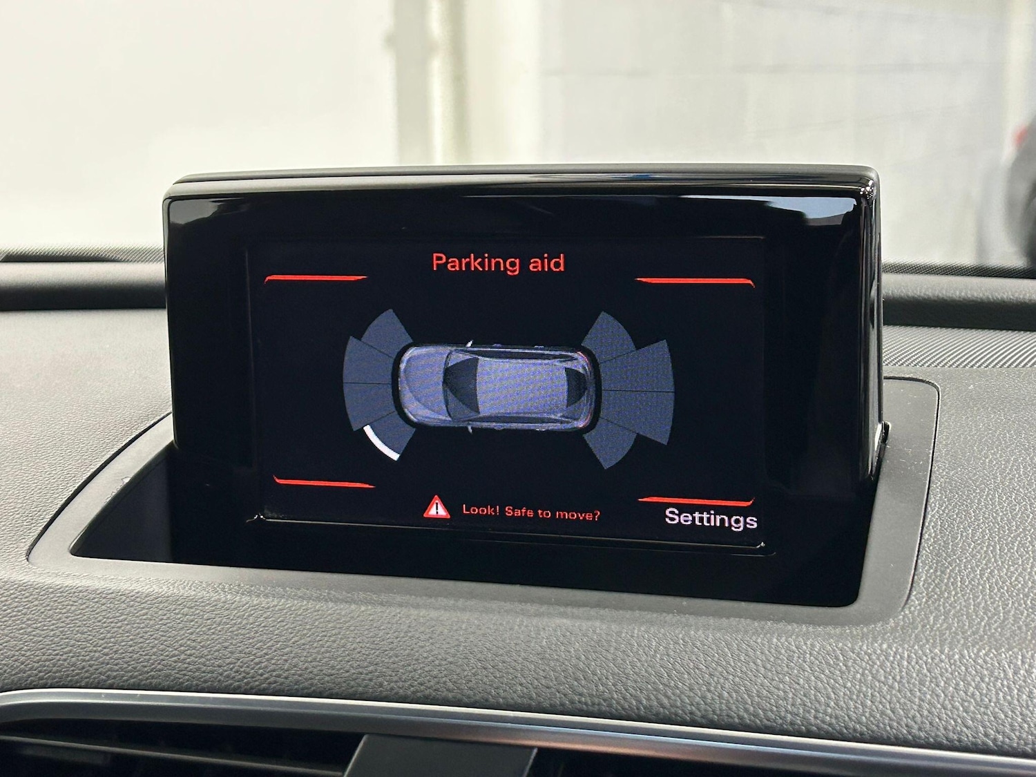 Used Audi Q3 2014 for sale - 77242767: Photo 24