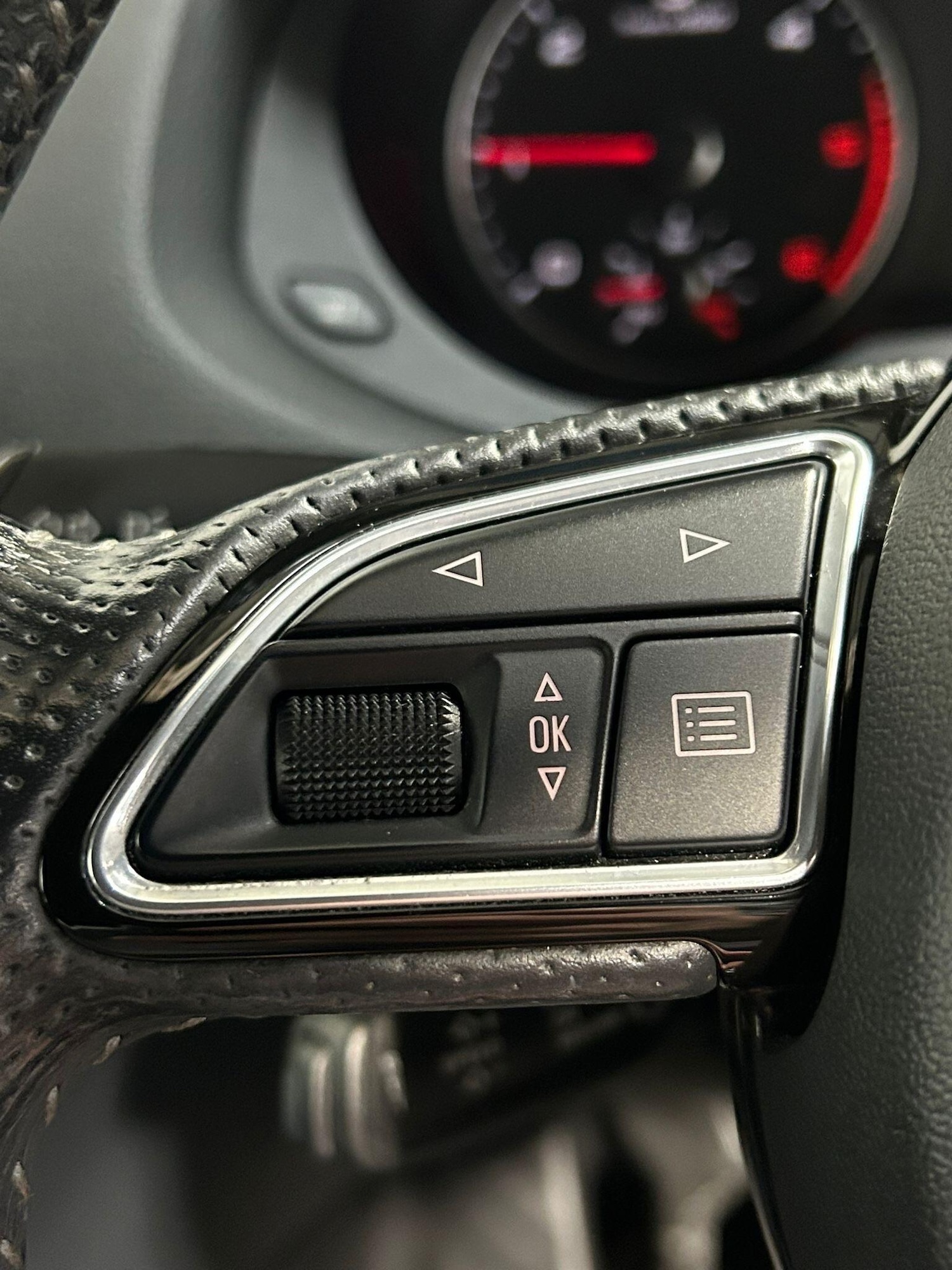 Used Audi Q3 2014 for sale - 77242767: Photo 26