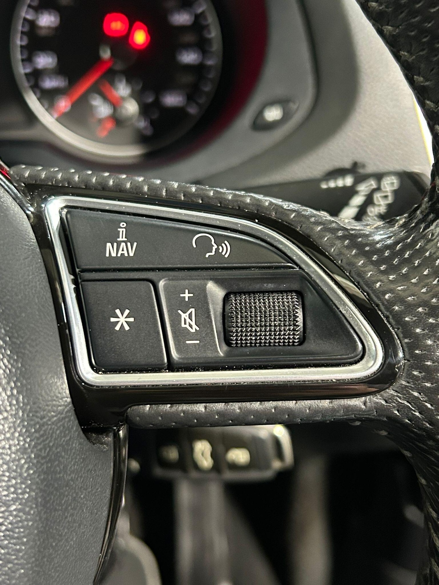 Used Audi Q3 2014 for sale - 77242767: Photo 27