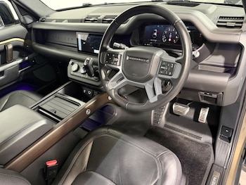 Used Land Rover Defender 2020 for sale - 78232098: Photo