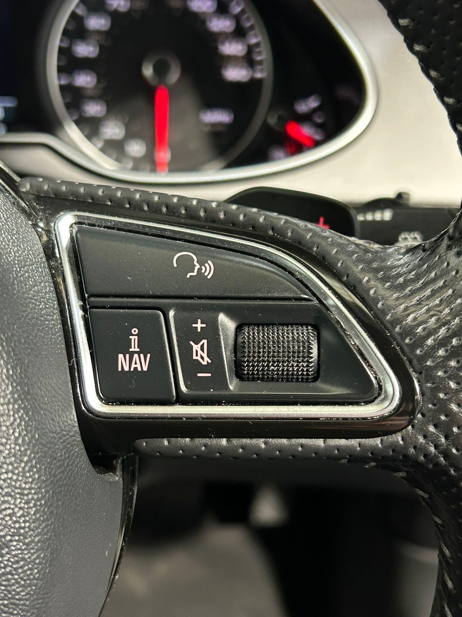 Used Audi A4 for sale - 77957832: Photo 23