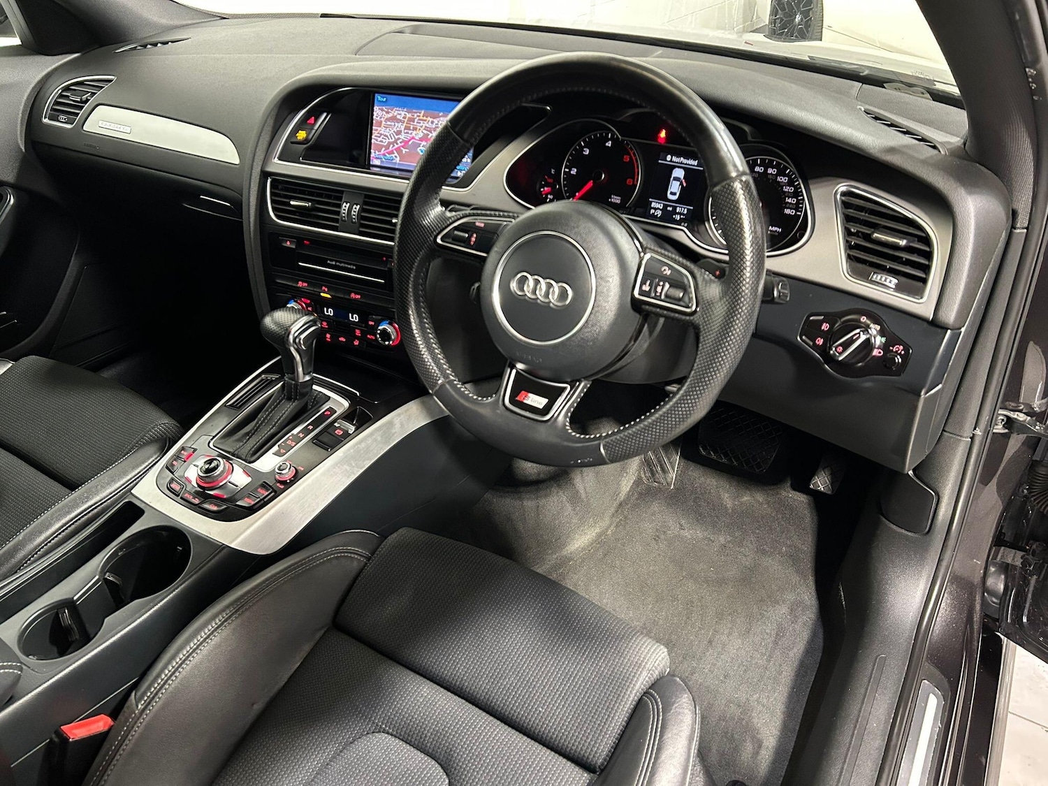 Used Audi A4 for sale - 77957832: Photo 3