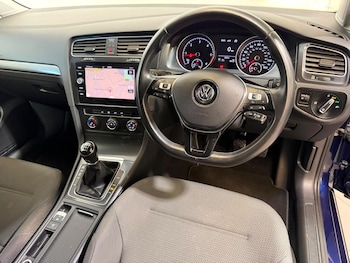 Used Volkswagen Golf 2017 for sale - 79188672: Photo