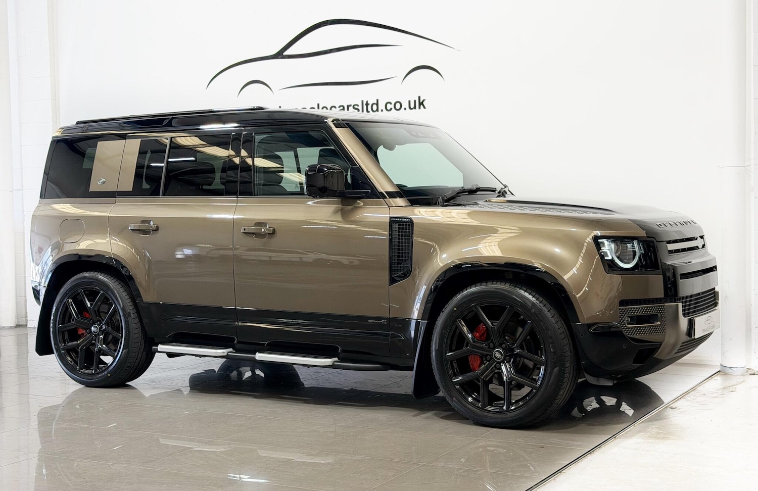 Used Land Rover Defender 110 2020 for sale - 76349850: Photo 14