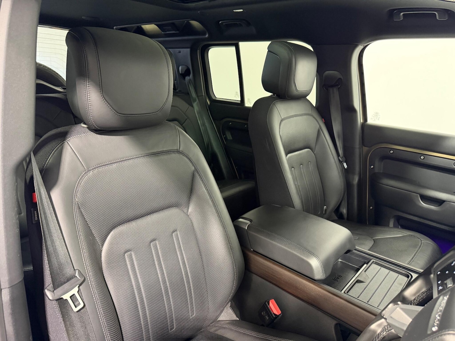 Used Land Rover Defender 110 2020 for sale - 76349850: Photo 17