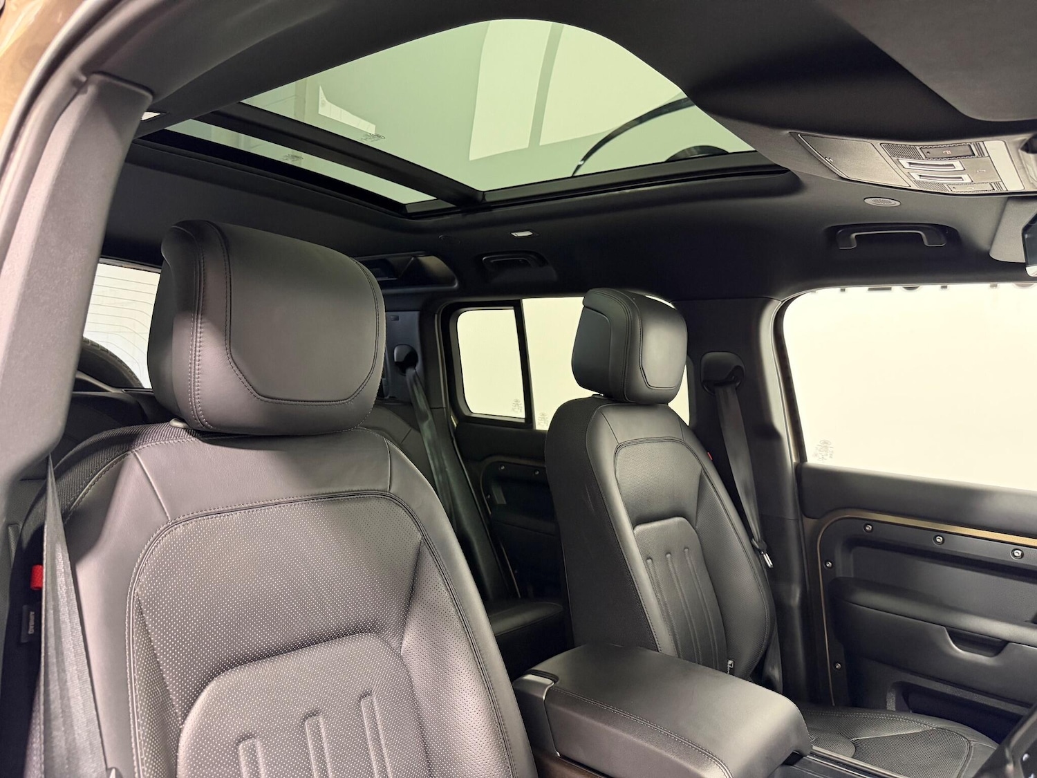 Used Land Rover Defender 110 2020 for sale - 76349850: Photo 18