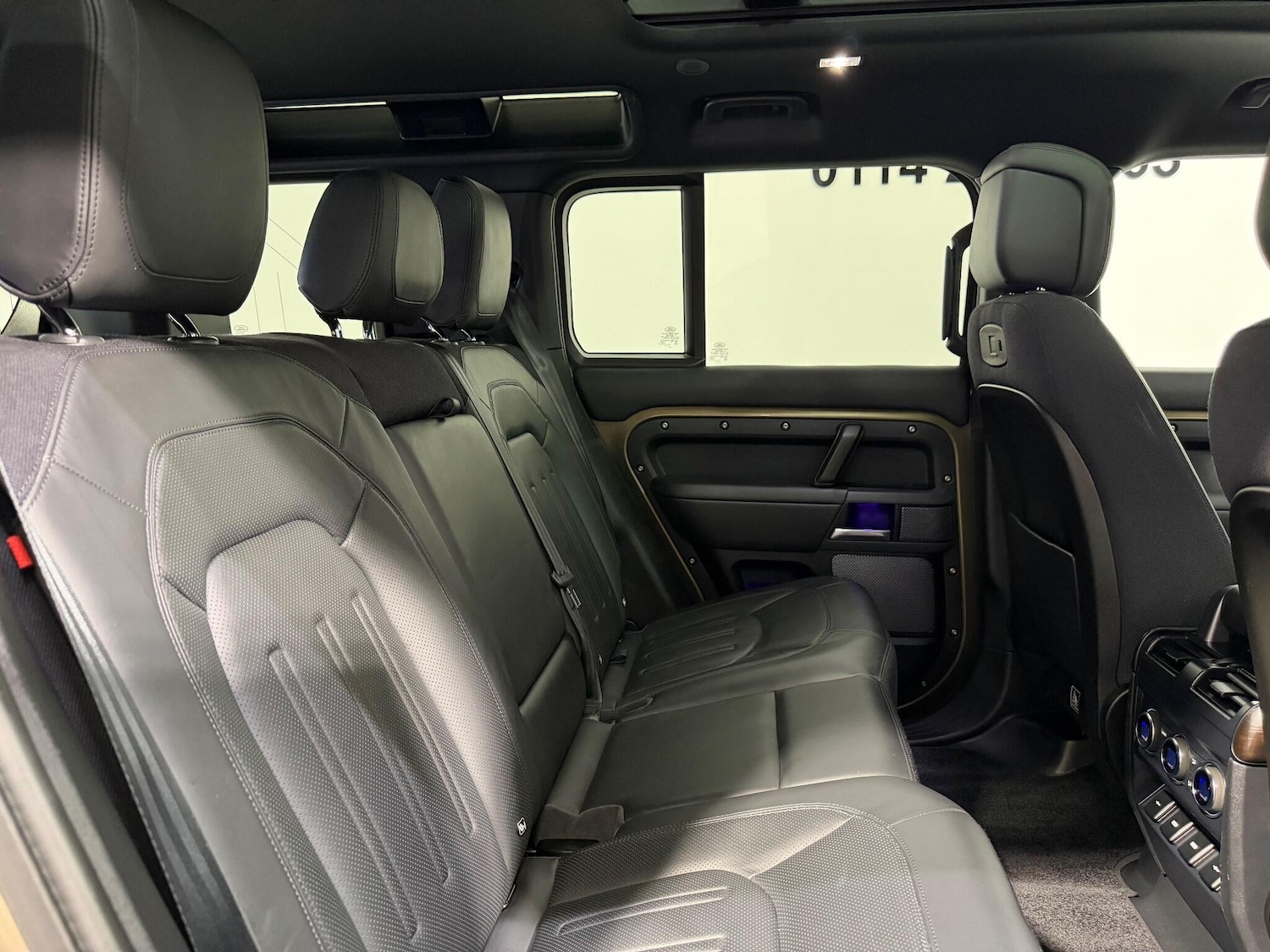 Used Land Rover Defender 110 2020 for sale - 76349850: Photo 19