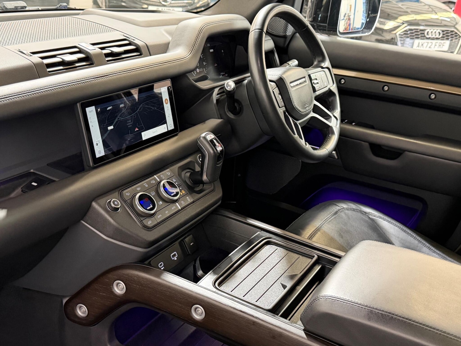 Used Land Rover Defender 110 2020 for sale - 76349850: Photo 22