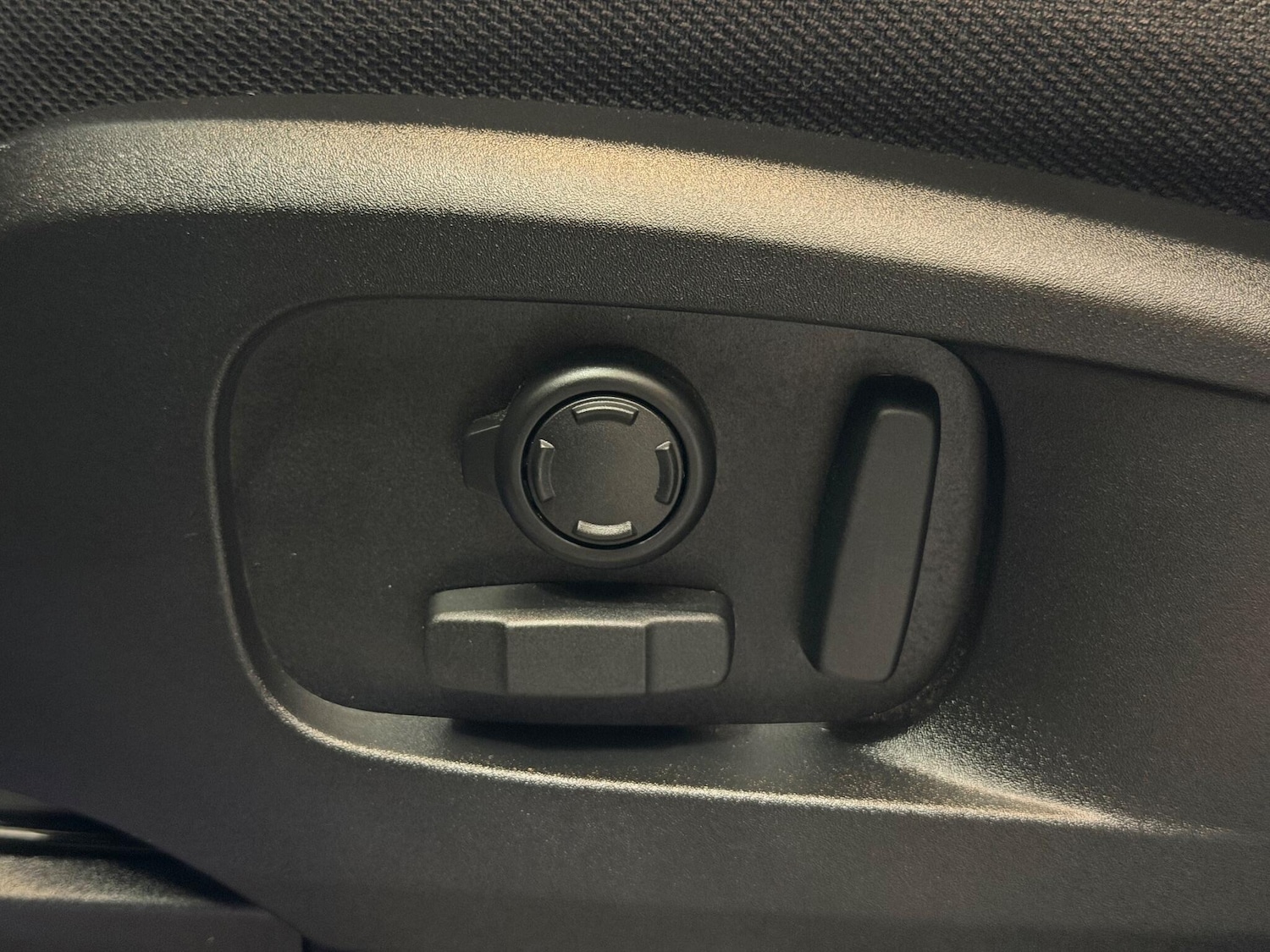 Used Land Rover Defender 110 2020 for sale - 76349850: Photo 38