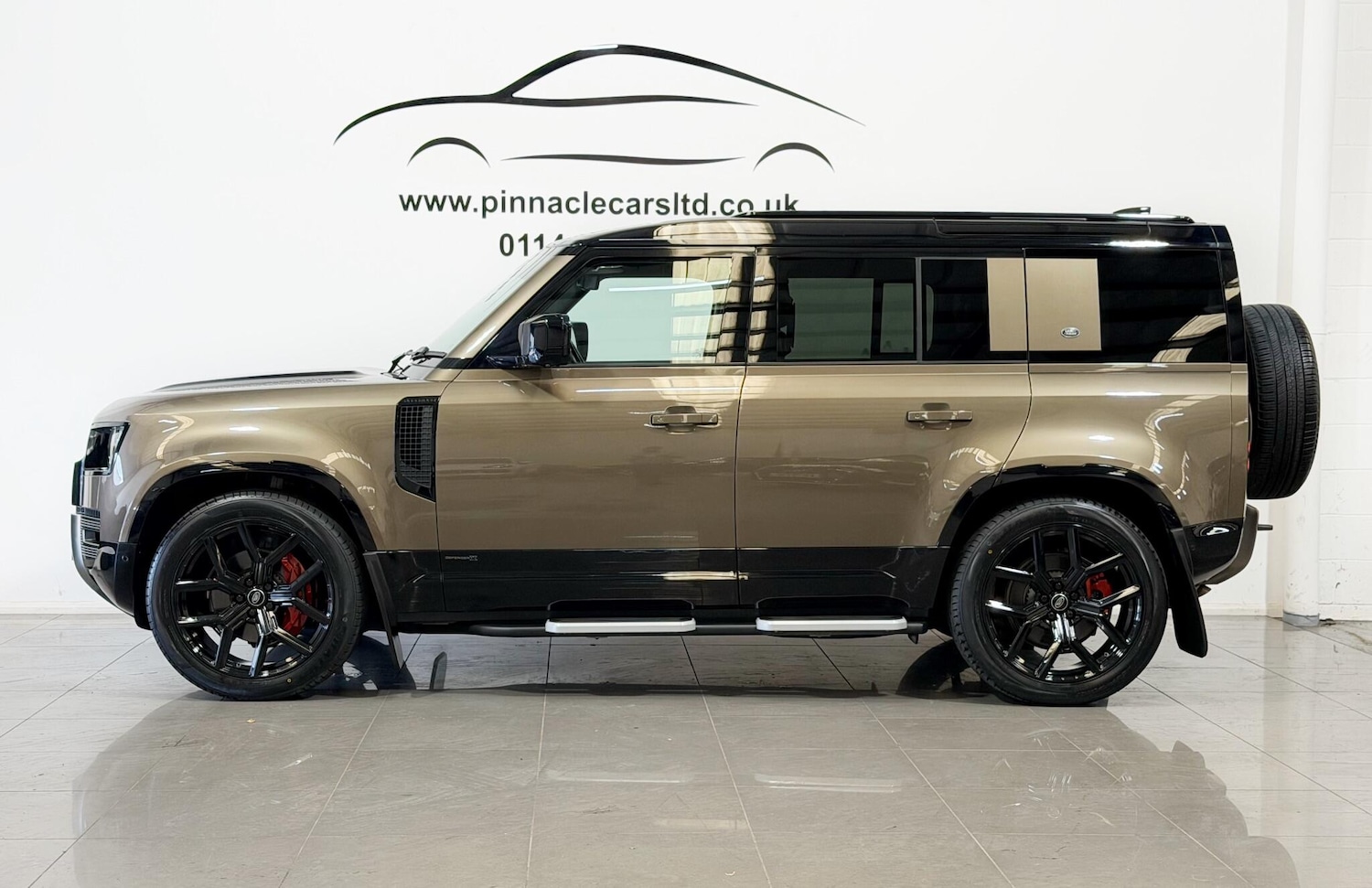 Used Land Rover Defender 110 2020 for sale - 76349850: Photo 8