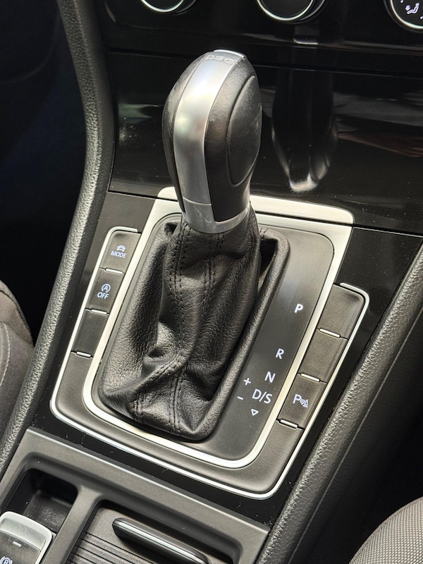 Used Volkswagen Golf 2018 for sale - 75687413: Photo 28