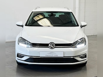 Used Volkswagen Golf 2018 for sale - 75687413: Photo
