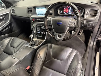Used Volvo V60 2016 for sale - 78529057: Photo