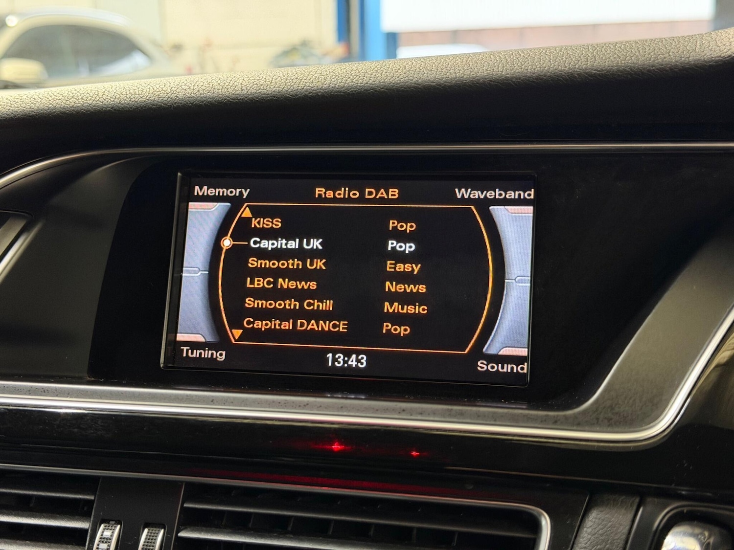 Used Audi A4 2014 for sale - 77314934: Photo 19