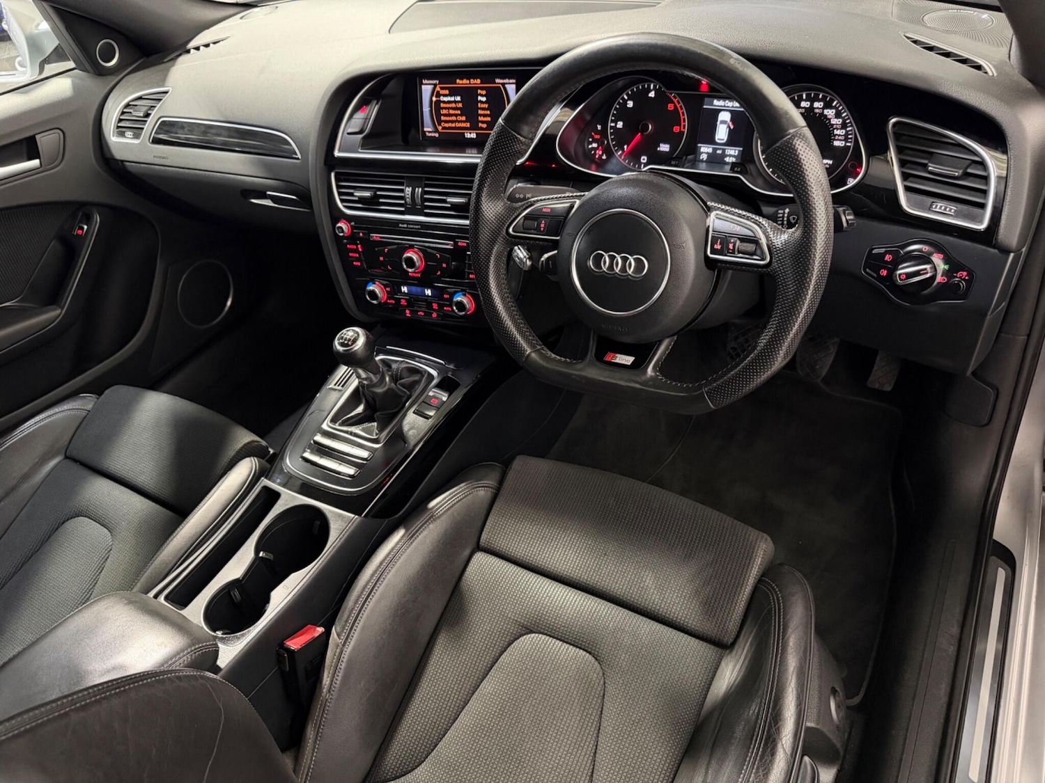 Used Audi A4 2014 for sale - 77314934: Photo 4