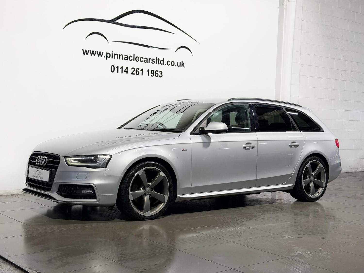 Used Audi A4 2014 for sale - 77314934: Photo 5