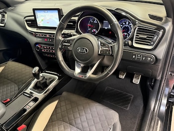 Used Kia Pro Ceed 2019 for sale - 75507403: Photo