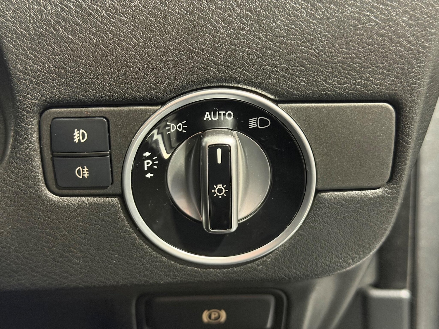 Used Infiniti Q30 2016 for sale - 77386500: Photo 28