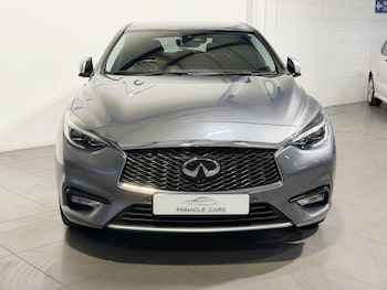 Used Infiniti Q30 2016 for sale - 77386500: Photo