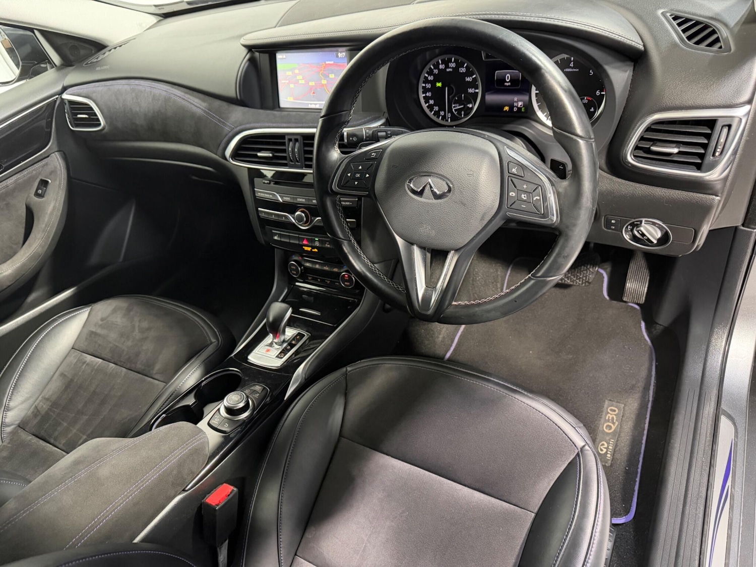 Used Infiniti Q30 2016 for sale - 77386500: Photo 4