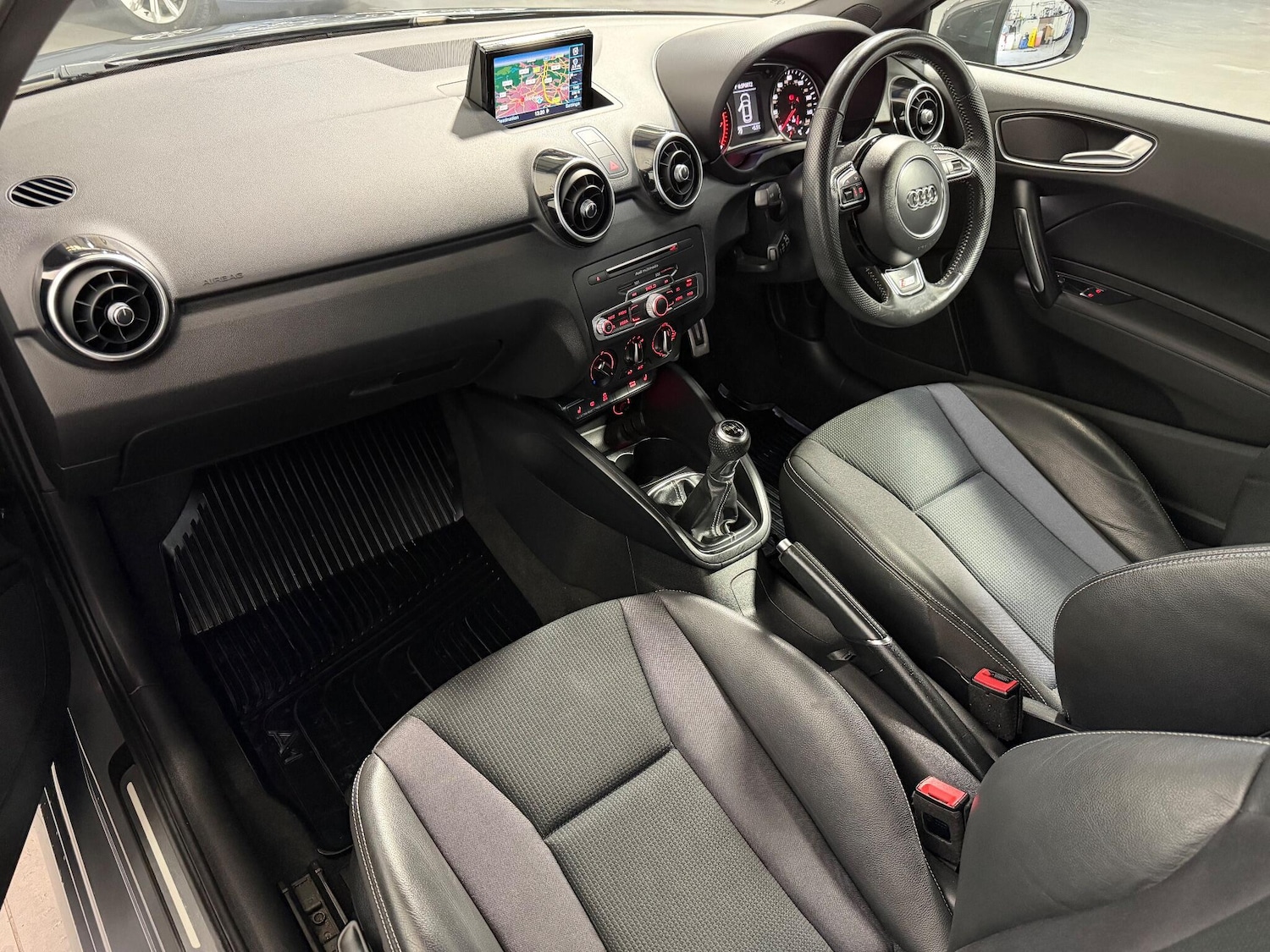 Used Audi A1 2018 for sale - 76832599: Photo 17