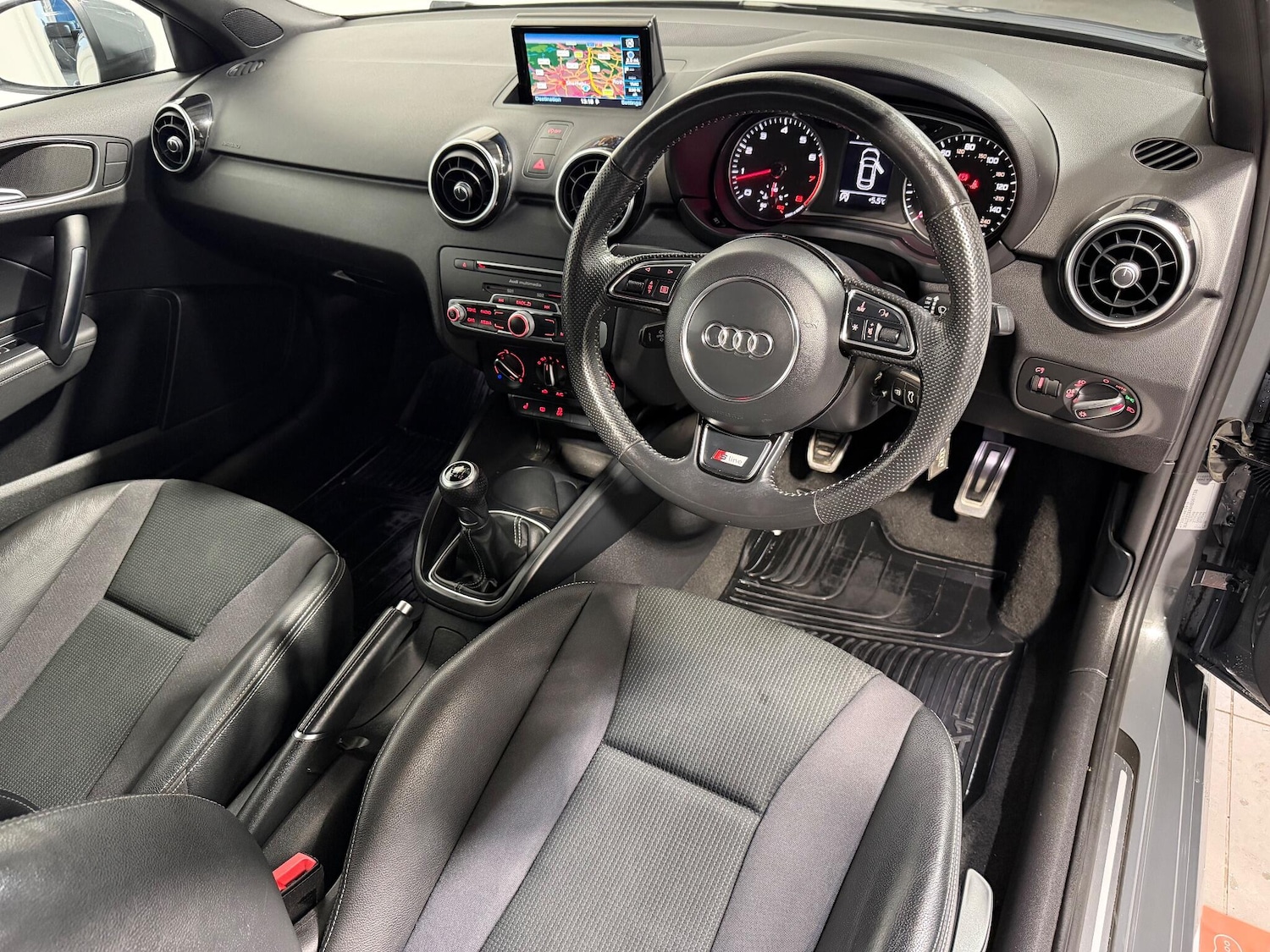 Used Audi A1 2018 for sale - 76832599: Photo 4