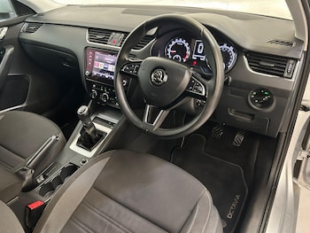 Used Skoda Octavia 2017 for sale - 76013765: Photo 4