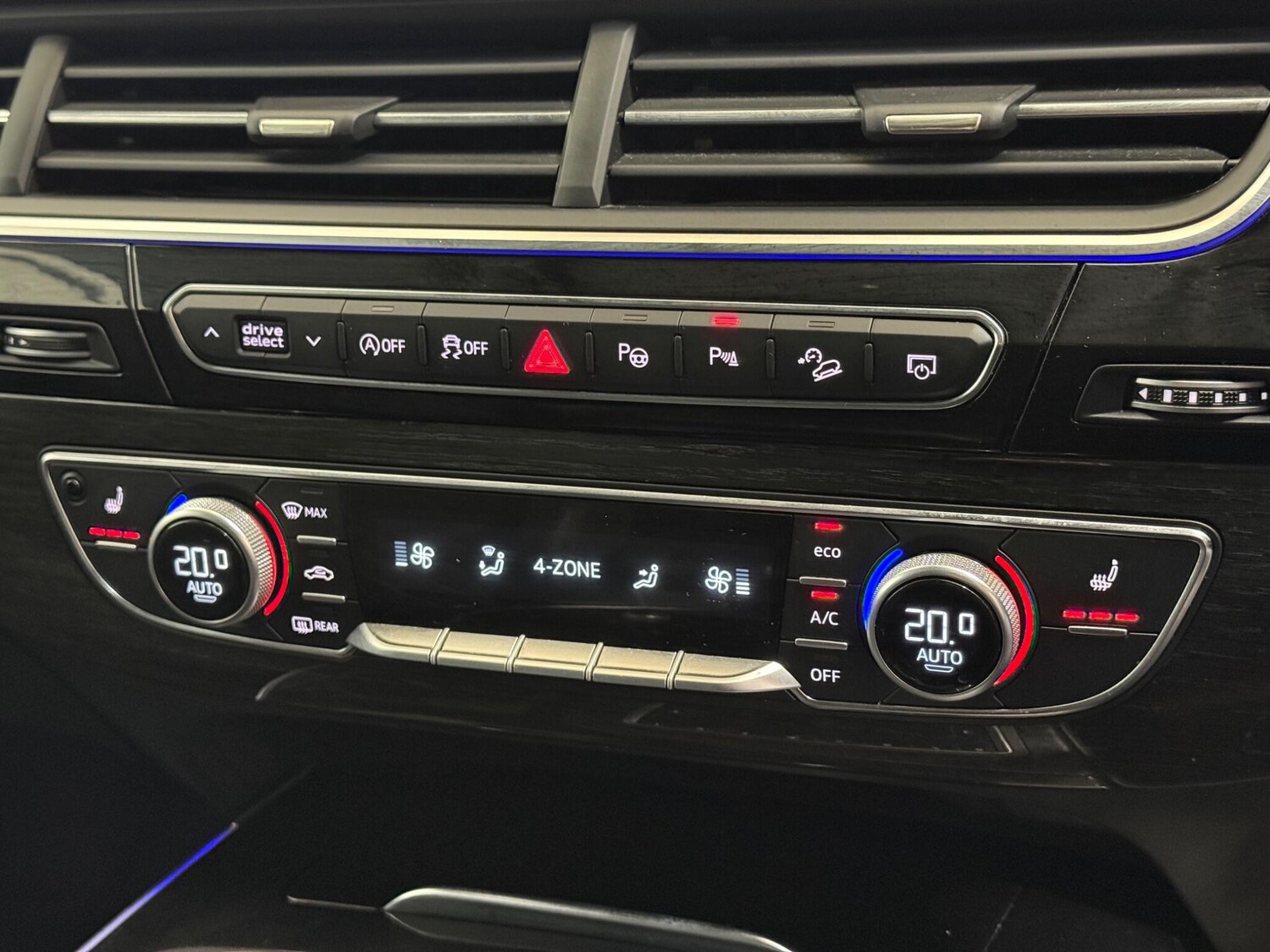 Used Audi Q7 2018 for sale - 76060990: Photo 34