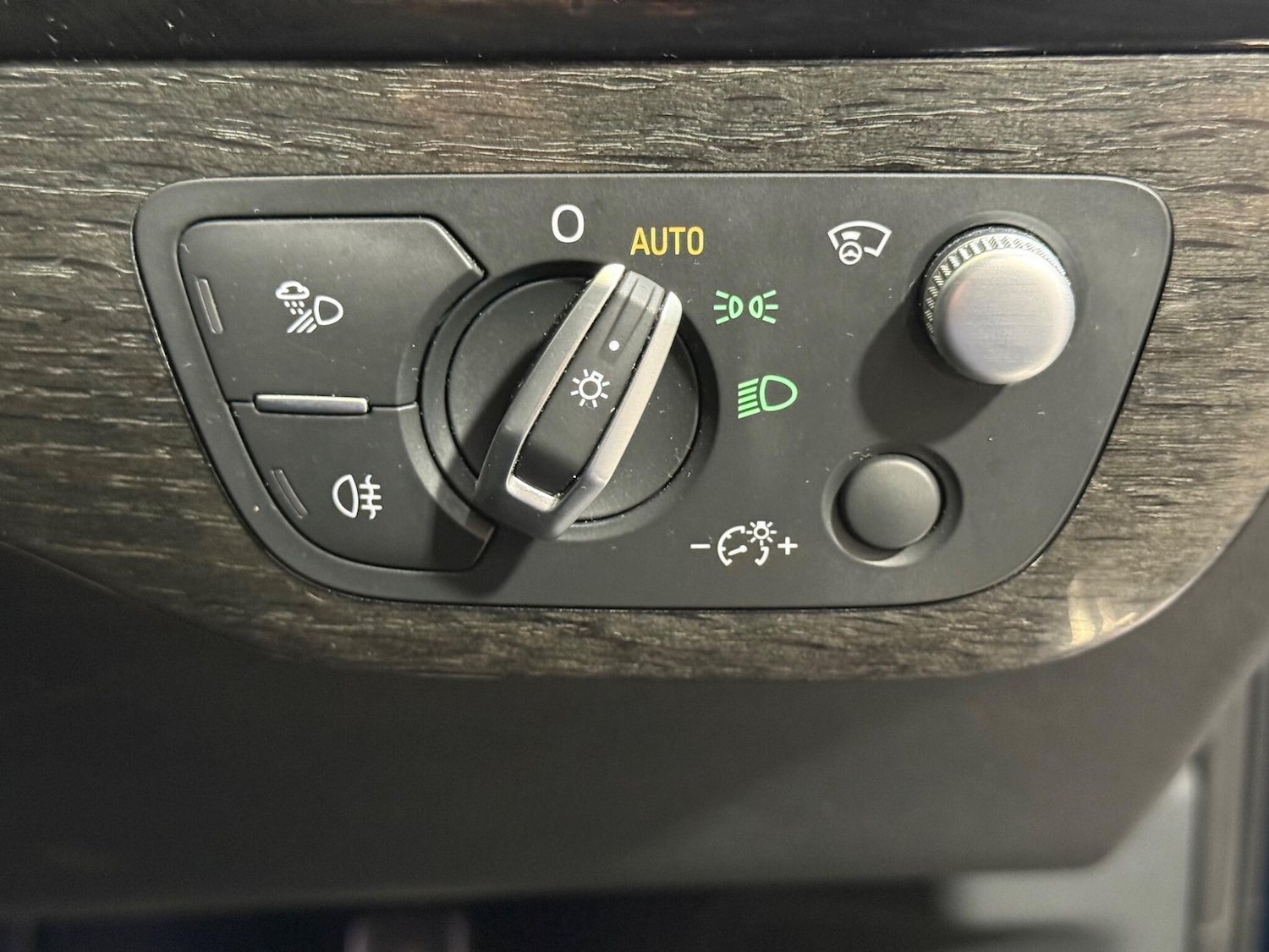 Used Audi Q7 2018 for sale - 76060990: Photo 44