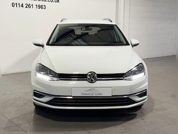 Used Volkswagen Golf 2019 for sale - 76952432: Photo