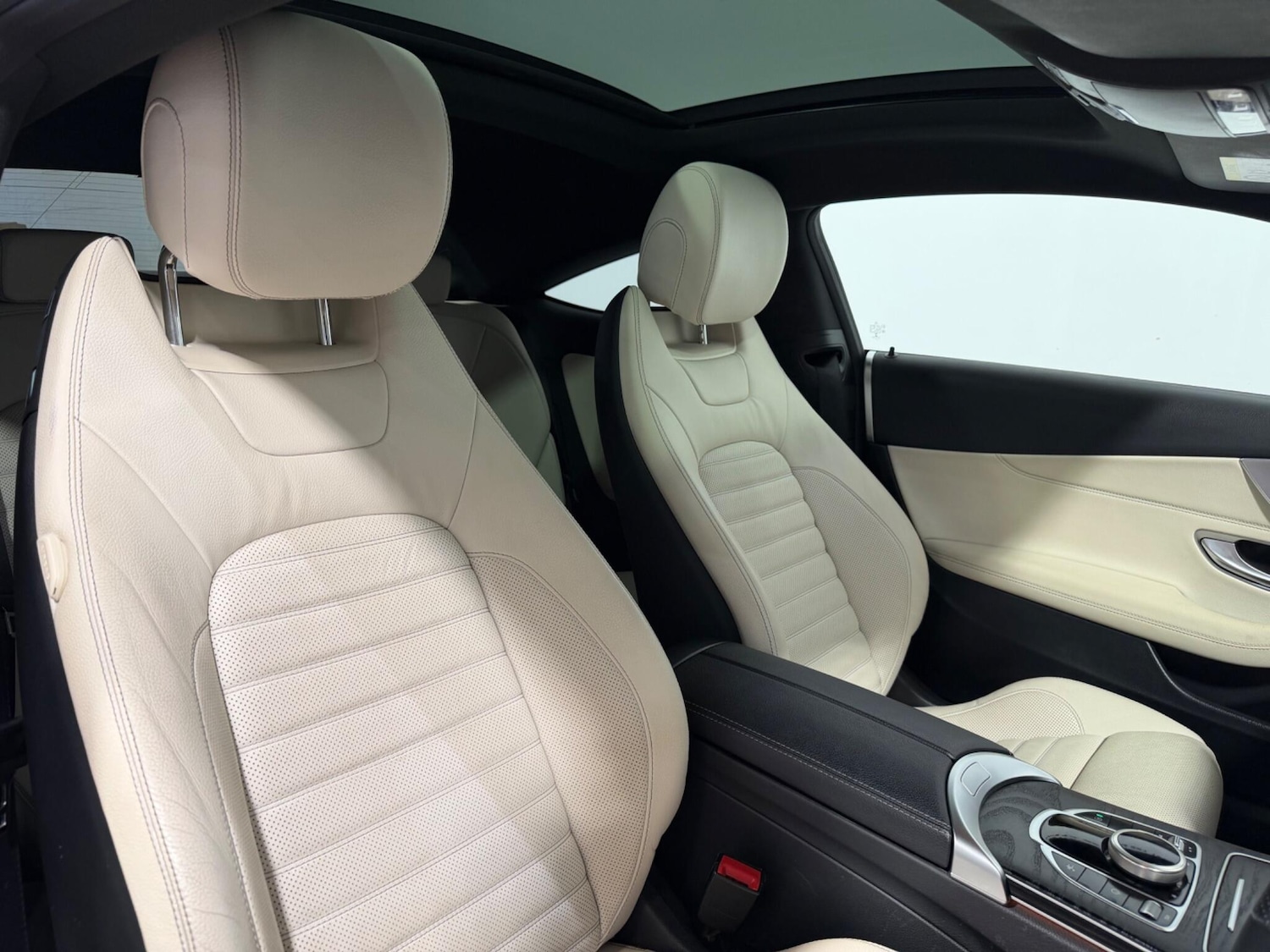 Used Mercedes-Benz C Class 2017 for sale - 77230674: Photo 17