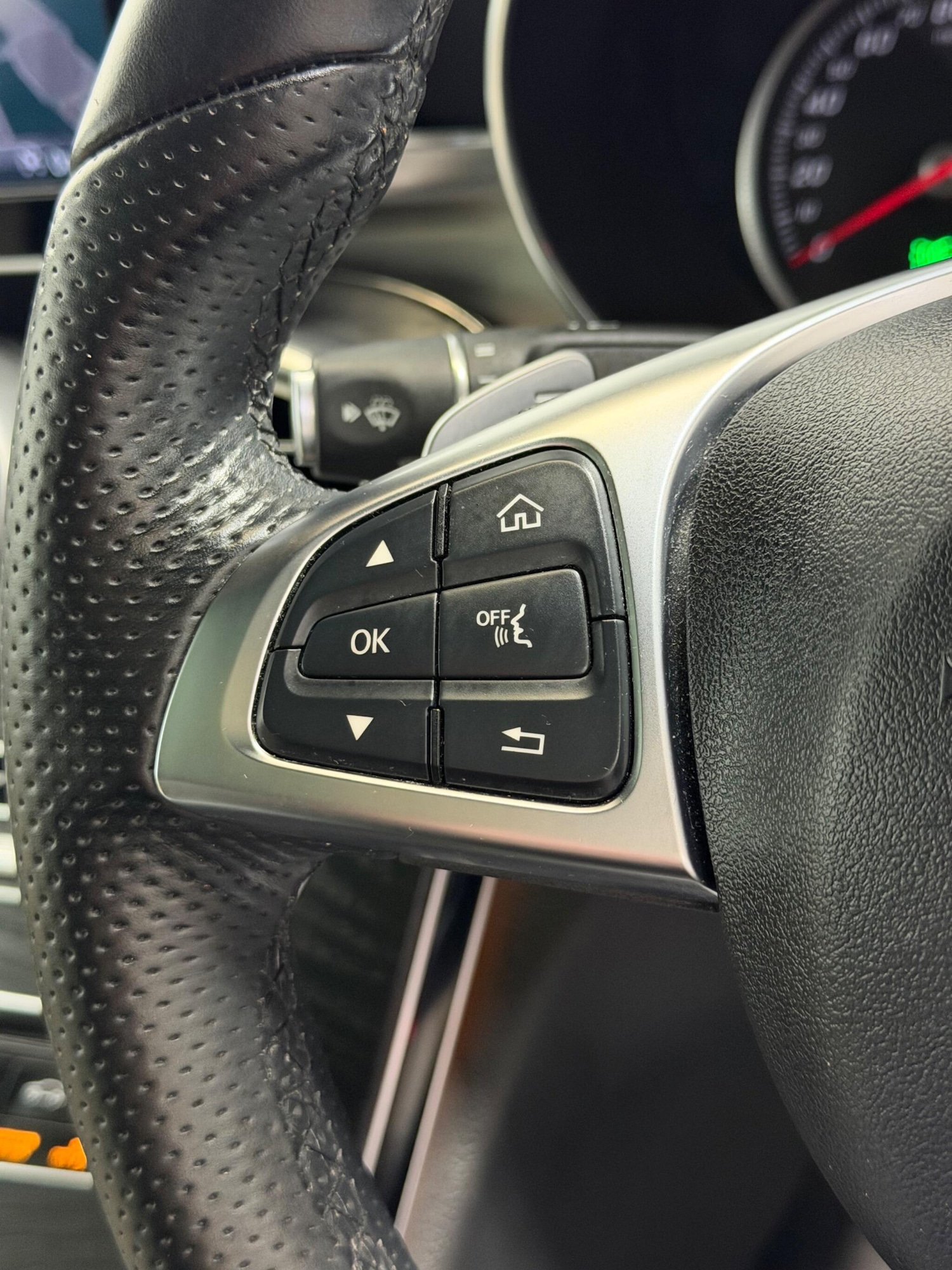 Used Mercedes-Benz C Class 2017 for sale - 77230674: Photo 31