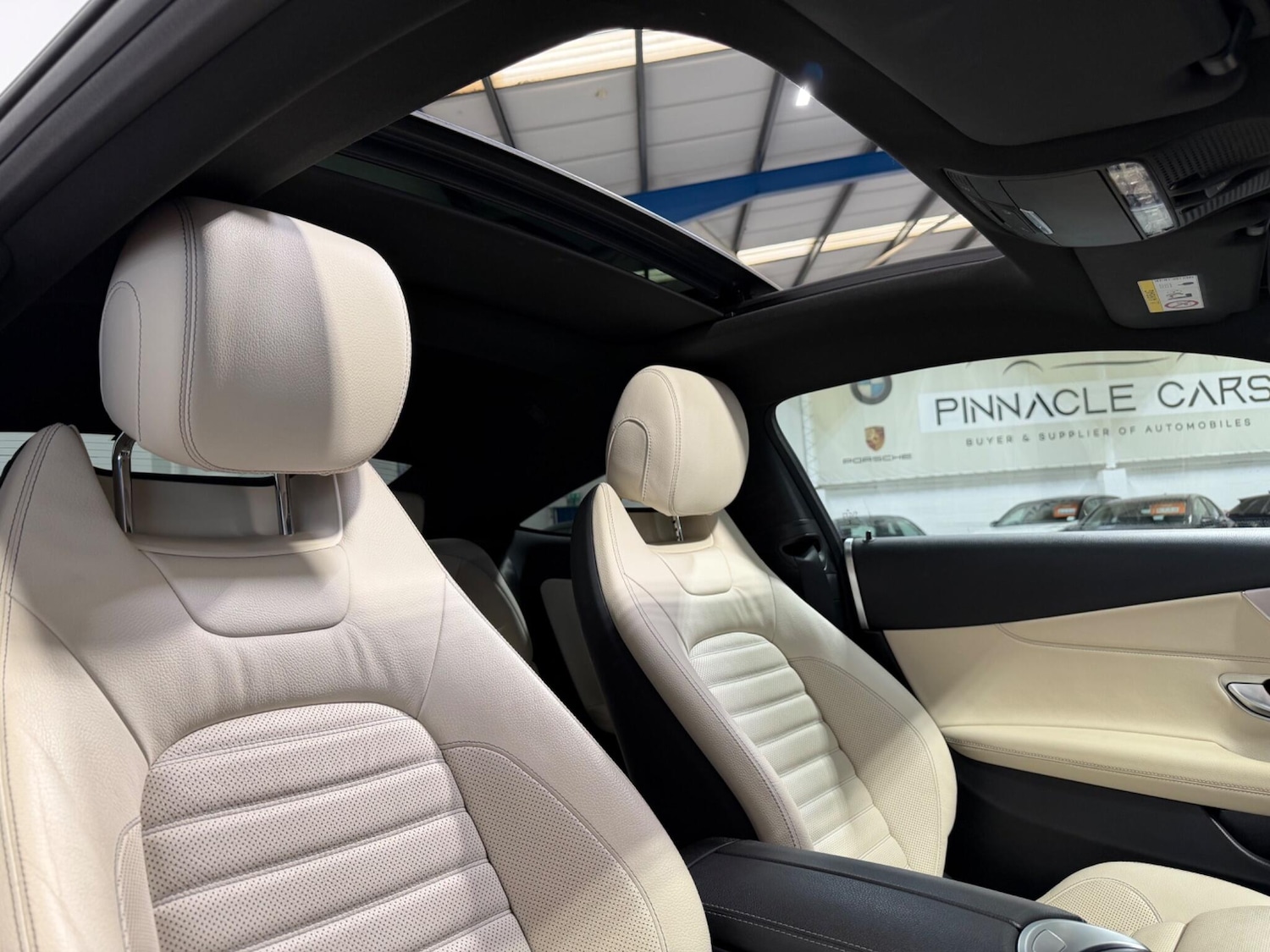 Used Mercedes-Benz C Class 2017 for sale - 77230674: Photo 4