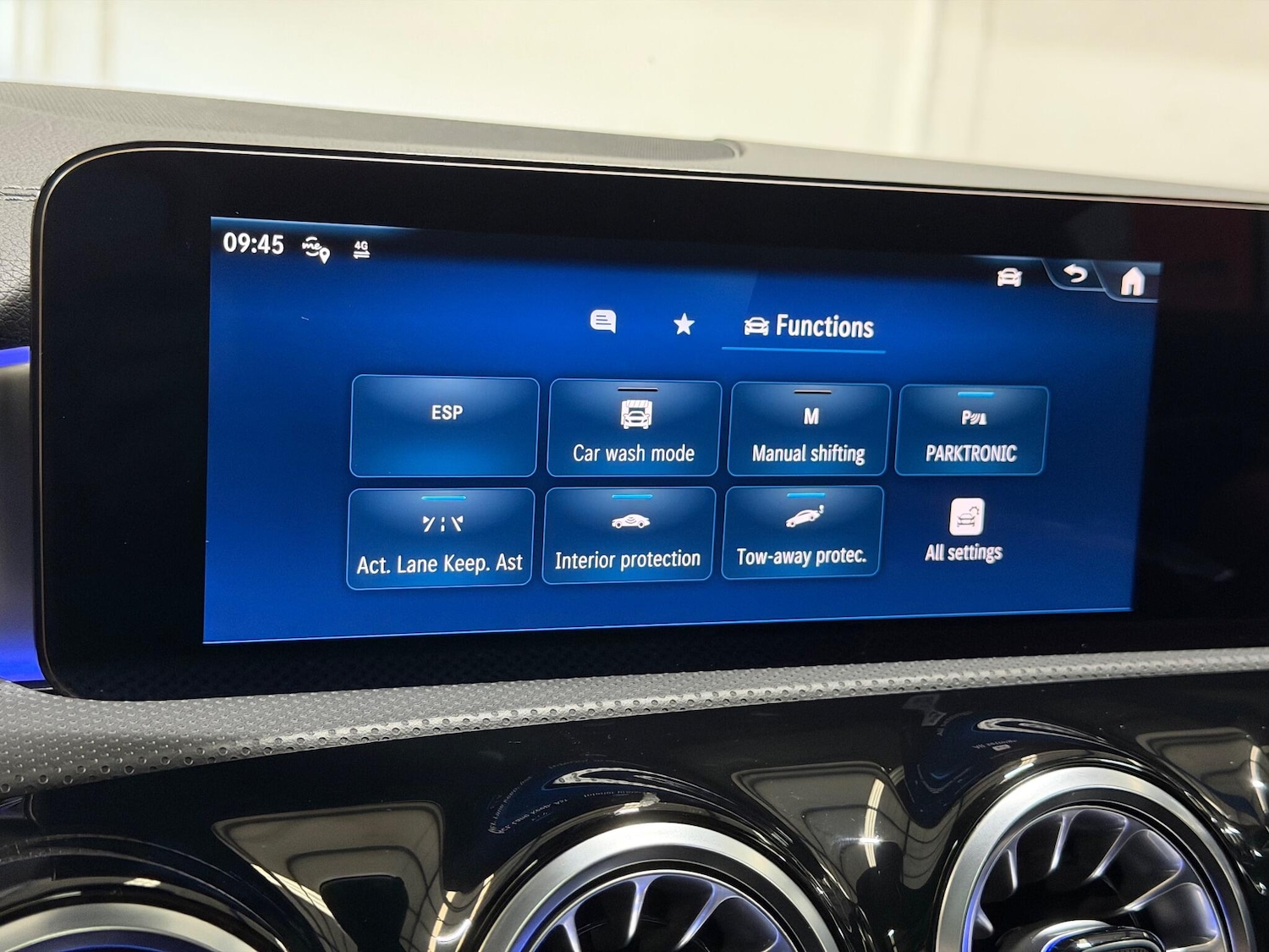 Used Mercedes-Benz CLA 2023 for sale - 78035199: Photo 31