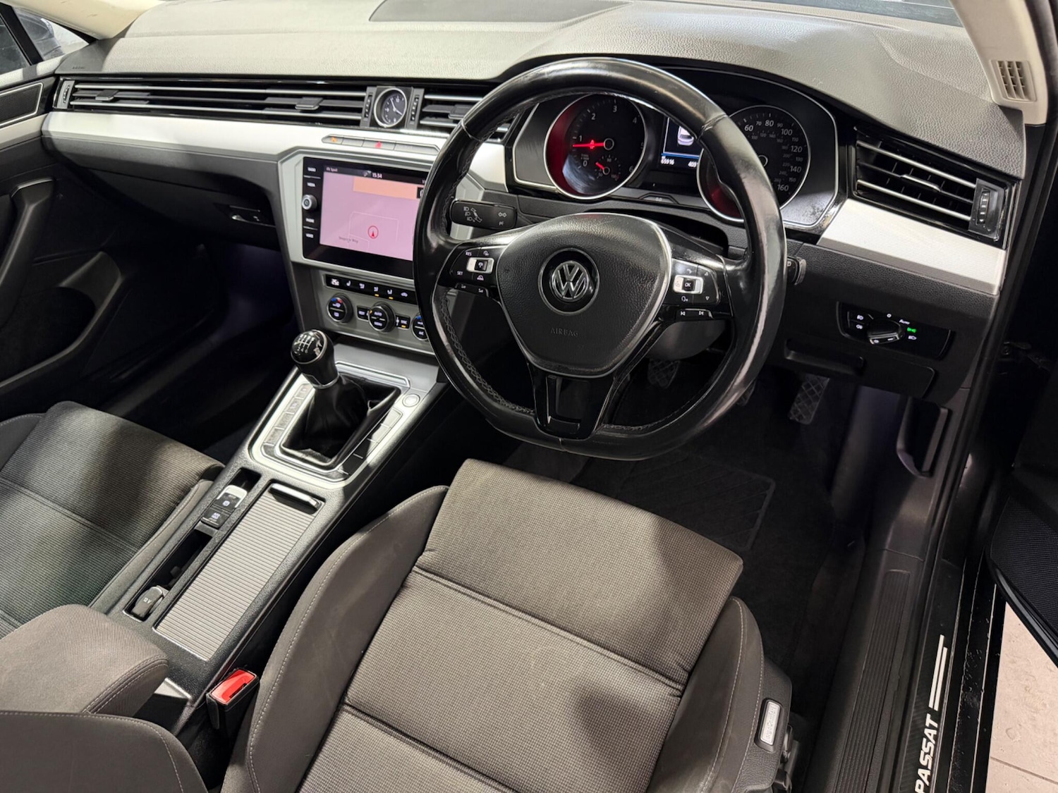 Used Volkswagen Passat for sale - 77671439: Photo 4