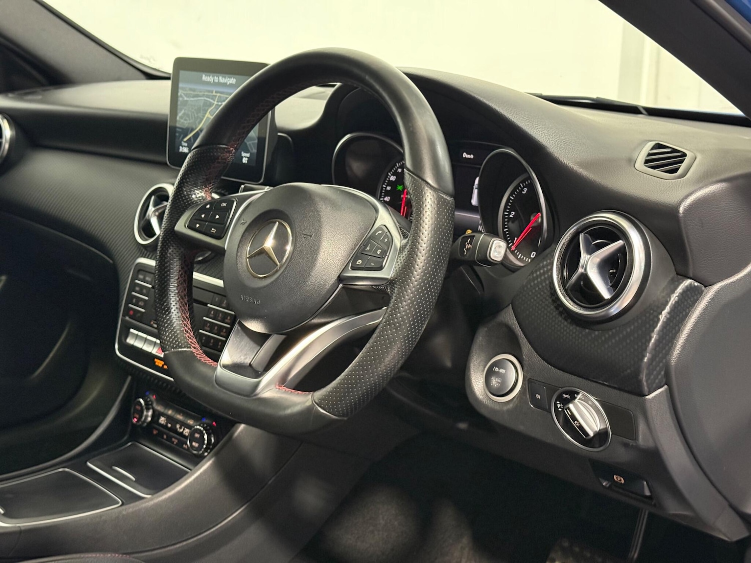 Used Mercedes-Benz A-Class 2016 for sale - 76307637: Photo 17