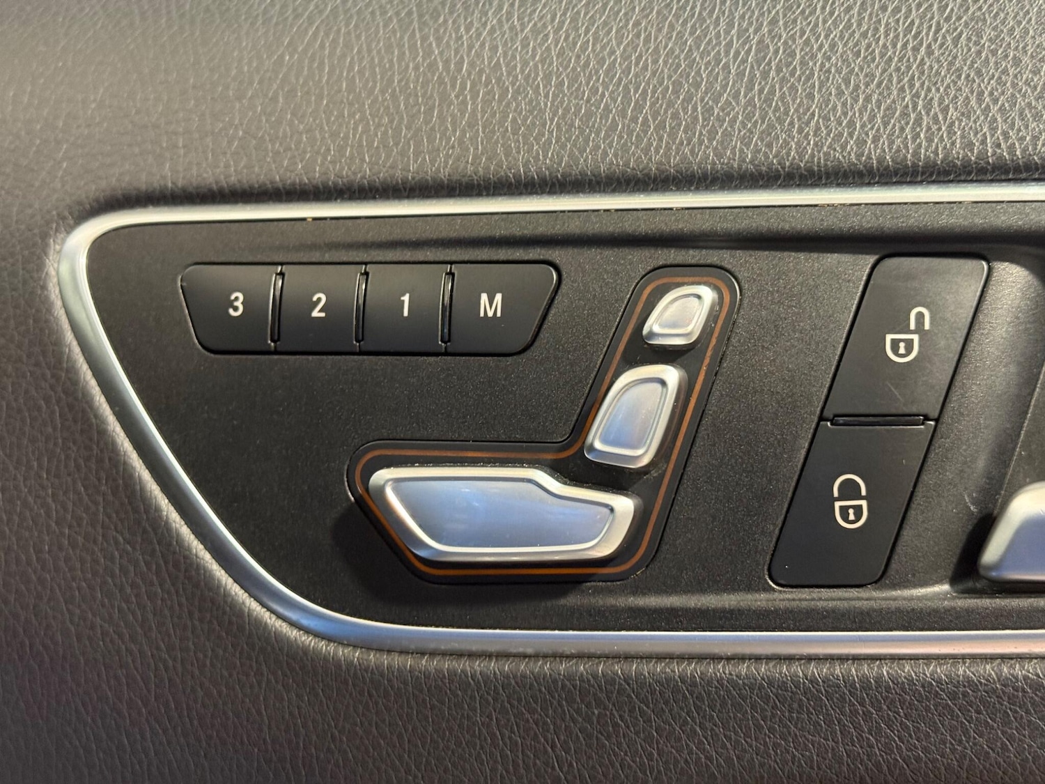 Used Mercedes-Benz A-Class 2016 for sale - 76307637: Photo 36