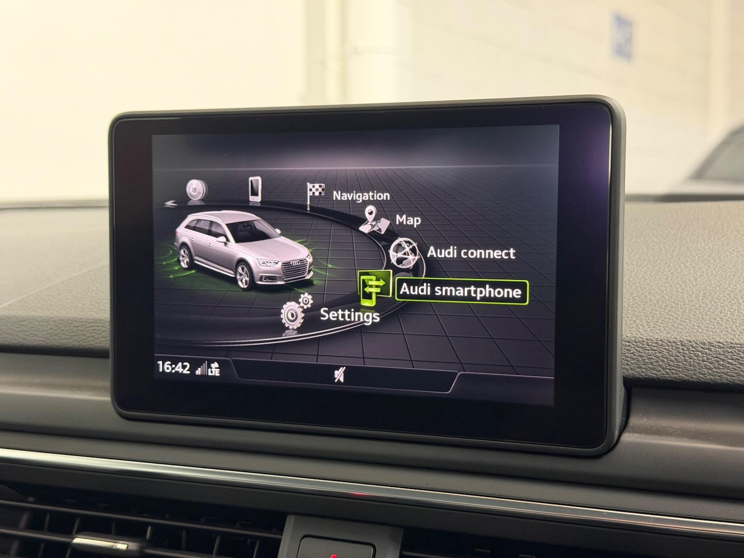 Used Audi A4 2017 for sale - 78072678: Photo 18